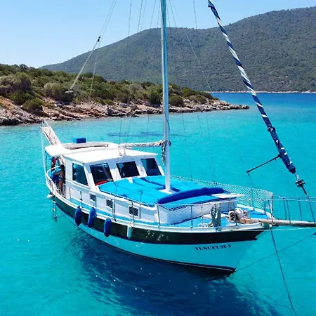 بوتيل Private Boat Tours -daily -yacht Tours *